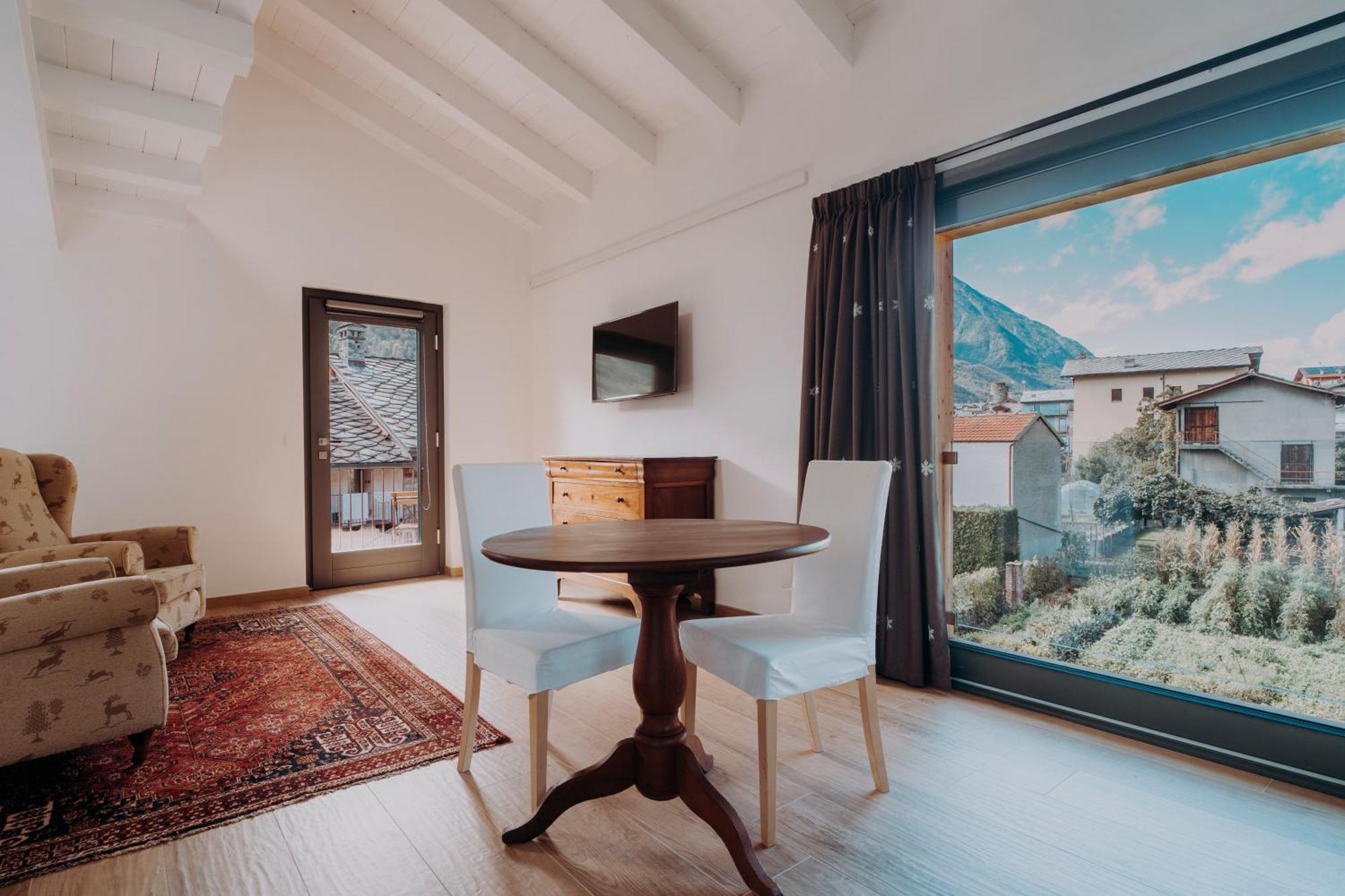 Maison Rosset Agriturismo, Camere, Appartamenti E Spa In Valle D'Aosta نوس المظهر الخارجي الصورة